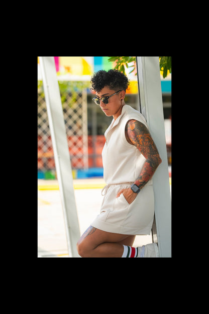 Taupe Sleeveless Zip Set | Conjunto Taupe de Top sin Mangas y Shorts