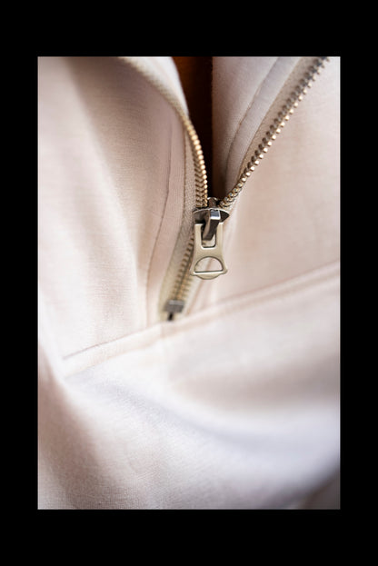 Taupe Sleeveless Zip Set | Conjunto Taupe de Top sin Mangas y Shorts