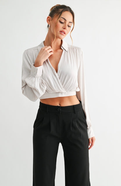 Ivory Cropped Wrap Blouse | Blusa Marfil Corta de Efecto Cruzado