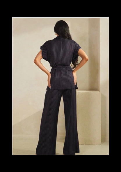 Navy Pinstripe Wrap Set | Conjunto Azul Marino de Rayas