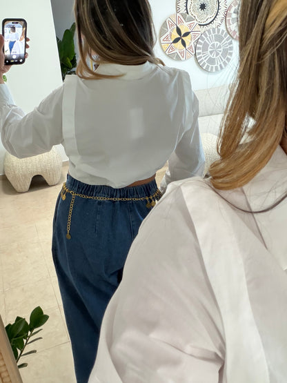 White Cropped Button-Down Shirt | Camisa Blanca Cropped